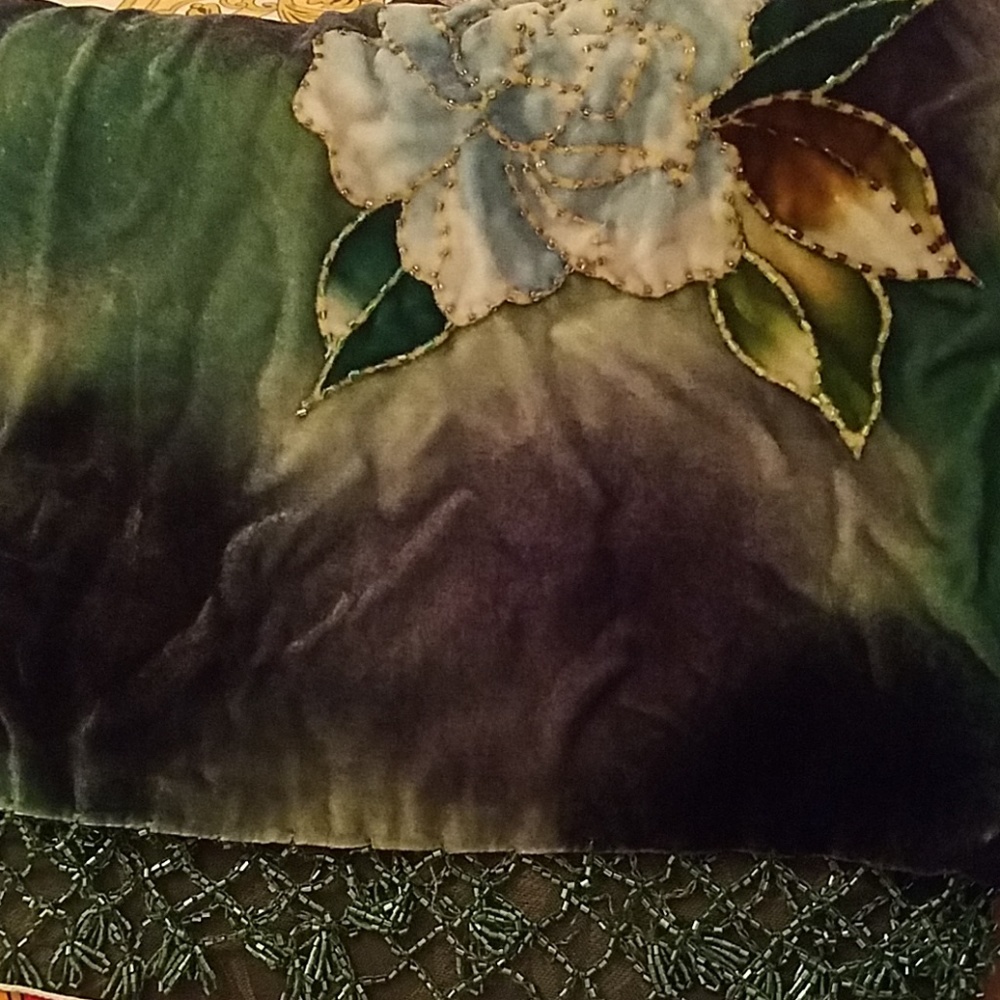 Scarves - Picture 3 of 8